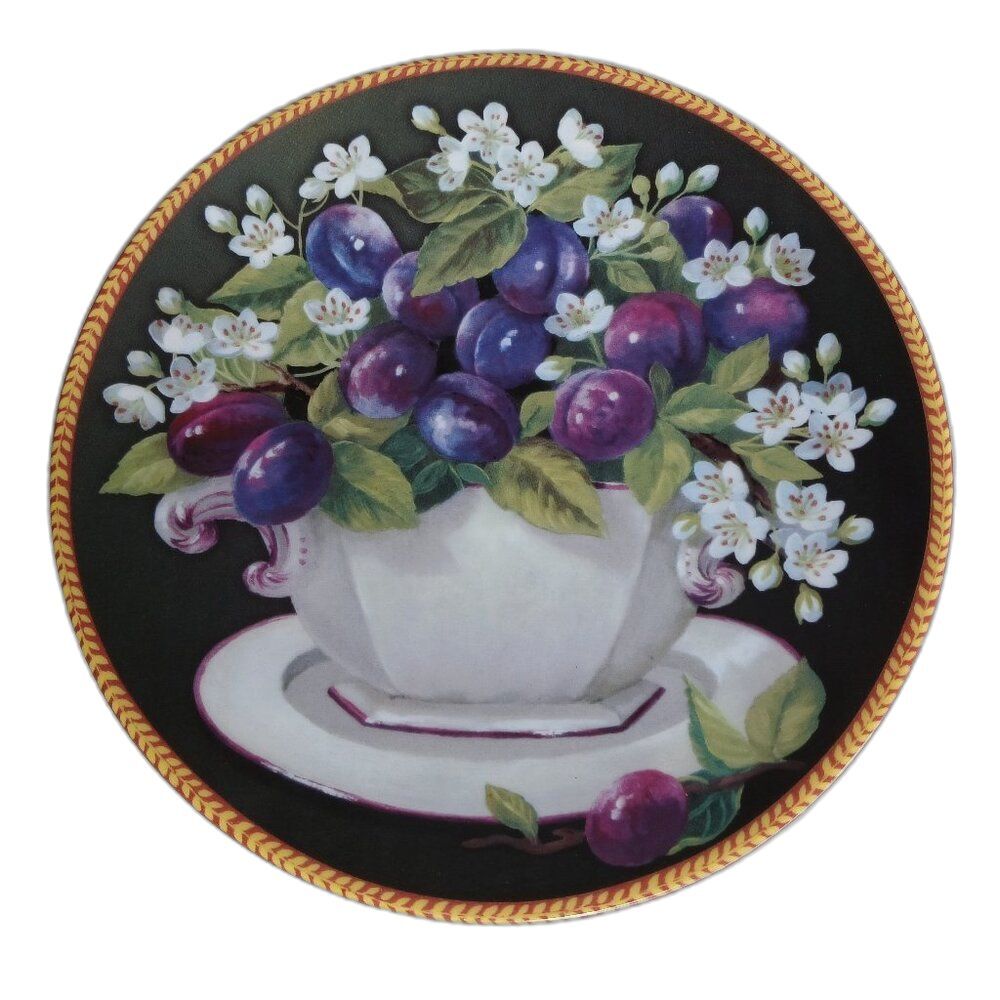 Gloria Fine Porcelain Handwork Coleccion Beatriz Ciruelas Decorative Wall Plate